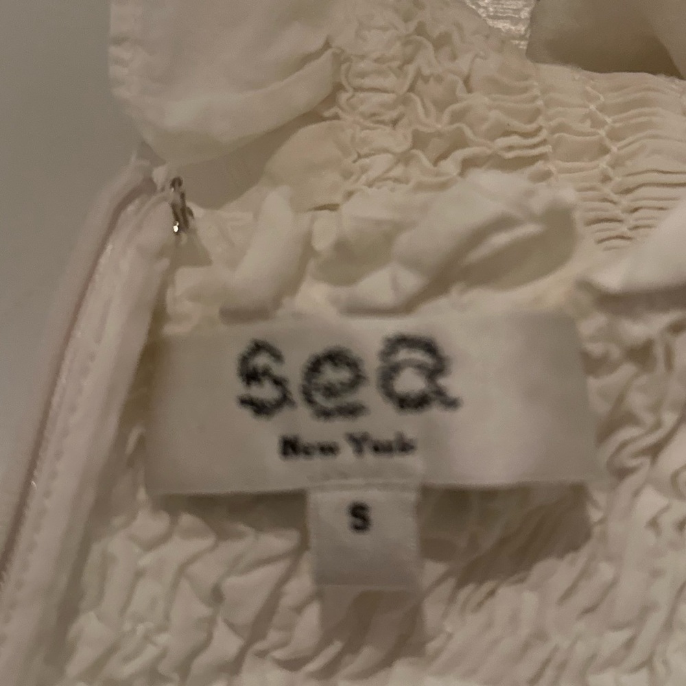 SEA Simona Puffed Sleeve Smocked Top - Picture 4 of 11